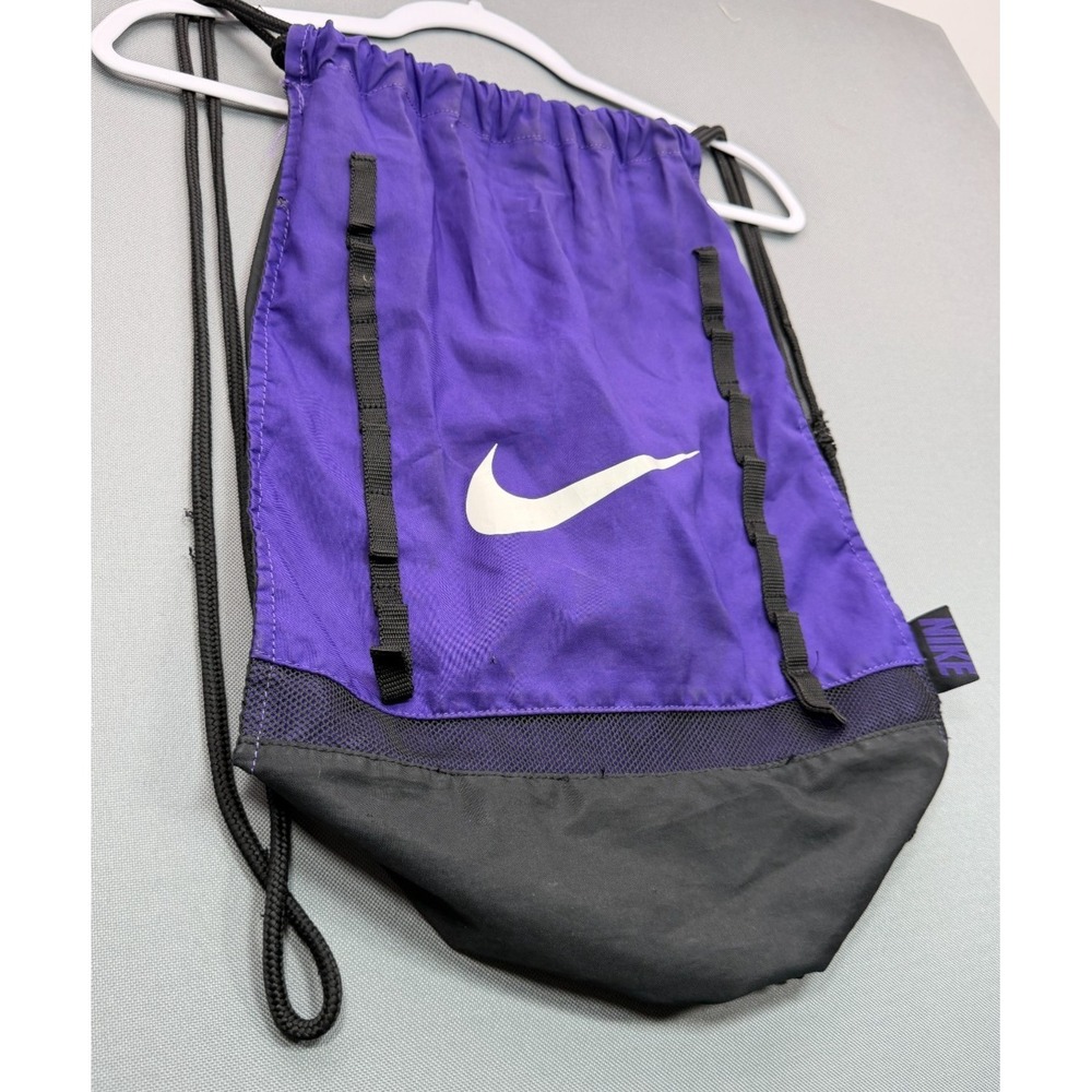 Nike Drawstring Sackpack Cinch Bag Backpack Purple Black Daisy Chain Unisex O/S
